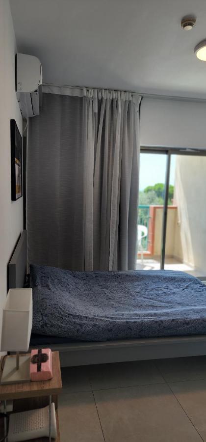 דירת חדר יפה ונעימה באיזור פסטורלי ושקט Apartman Zichron Ja’akow Kültér fotó